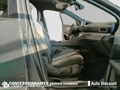 Photo 8 Peugeot 3008  Hybrid 225 e-EAT8 GT