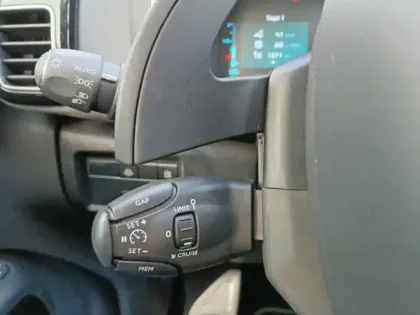 Photo 16 Citroën C5 aircross  Hybride Rechargeable 225 S&S e-EAT8 Shine Pack