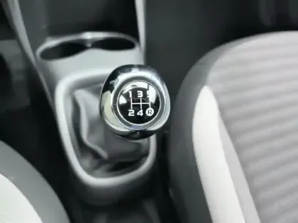 Photo 23 Toyota Aygo  1.0 VVT-i x-play x-app