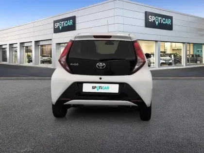 Photo 3 Toyota Aygo  1.0 VVT-i x-play x-app