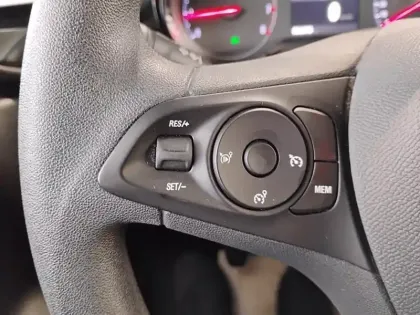 Photo 18 Opel Corsa  1.2 75 ch BVM5 Edition