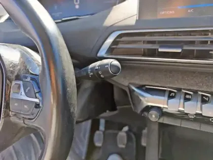 Photo 17 Peugeot 5008  PureTech 130ch S&S BVM6 Allure