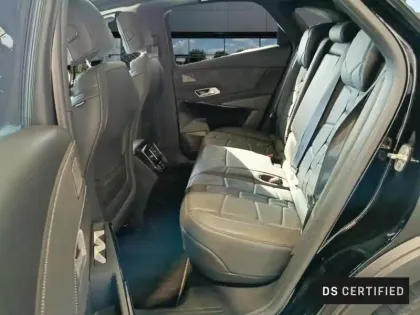 Photo 22 DS DS 7 DS7 Crossback Hybride E-Tense 300 EAT8 4x4 Louvre