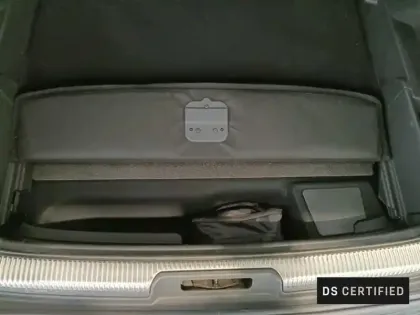 Photo 26 DS DS 7 DS7 Crossback Hybride E-Tense 300 EAT8 4x4 Louvre