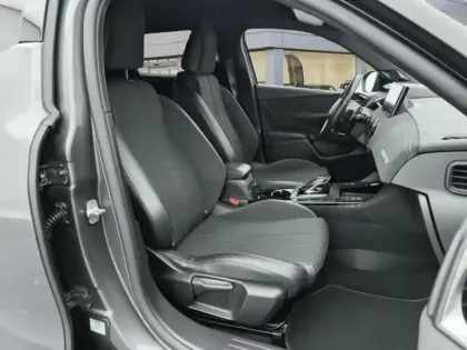 Photo 8 DS DS 3 DS3 Crossback BlueHDi 130 EAT8 Performance Line+