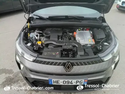 Photo 6 Renault Captur  E-Tech full hybrid 145 Techno