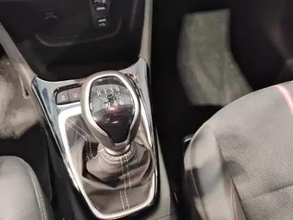 Photo 23 Opel Crossland  1.2 Turbo 110 ch BVM6 GS Line