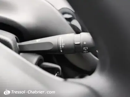 Photo 16 Peugeot 208  AFFAIRE PURETECH 82 S&S BVM5 PREMIUM