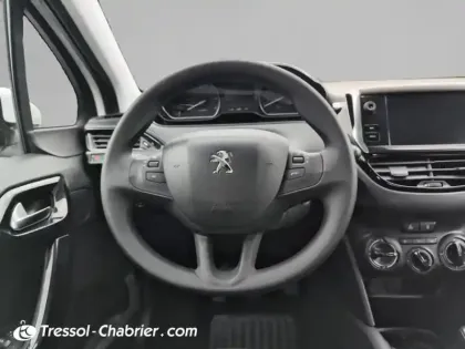 Photo 11 Peugeot 208  AFFAIRE PURETECH 82 S&S BVM5 PREMIUM