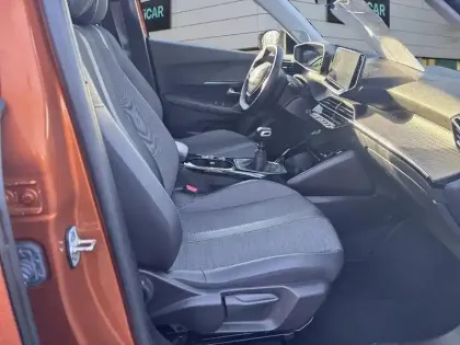 Photo 8 Peugeot 2008  PureTech 100 S&S BVM6 Allure