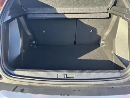 Photo 7 Peugeot 2008  PureTech 100 S&S BVM6 Allure