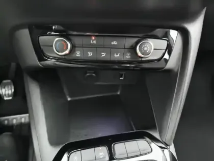 Photo 12 Opel Corsa  1.2 75 ch BVM5 Edition