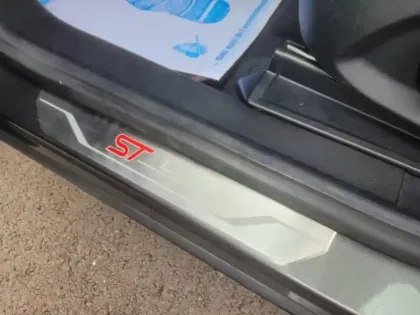 Photo 11 Ford Puma  1.0 EcoBoost 125ch mHEV ST-Line X