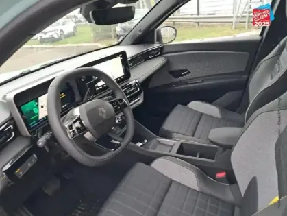 Photo 14 Renault 4  E-Tech Electrique 150ch Iconic autonomie confort