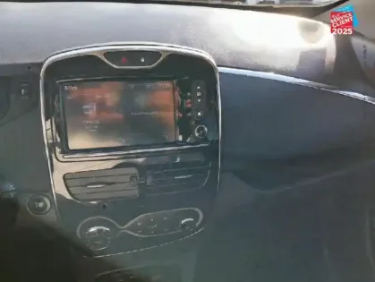 Photo 13 Renault Zoé Zoe Intens charge normale R90 Camera
