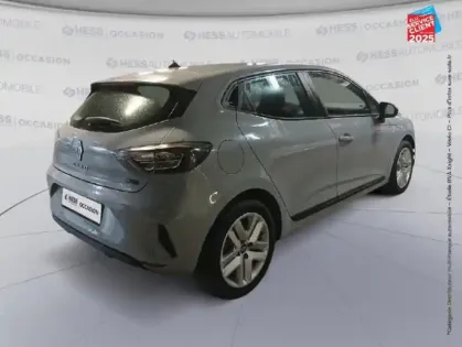 Photo 11 Renault Clio  1.6 E-Tech 145ch full hybrid Evolution - 24