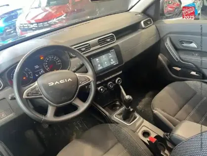 Photo 14 Dacia Duster  1.0 ECO-G 100ch  Journey 4x2 GPS Camera