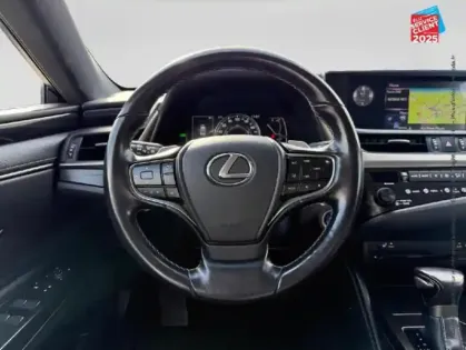 Photo 11 Lexus Es  300H BUSINS PLUS MY21 TOUVRANT SIEG CHAUF GPS CAMERA