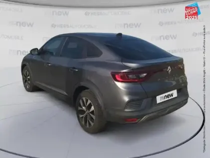 Photo 23 Renault Arkana  1.6 E-Tech 145ch Business GPS Camera