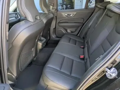 Photo 8 Volvo V60  B4 197ch Plus Style Dark DCT 7