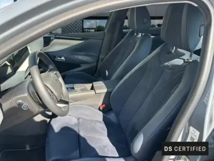 Photo 8 DS DS 4 N°4 Hybride 145ch Jules Verne