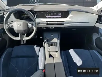 Photo 7 DS DS 4 N°4 Hybride 145ch Jules Verne