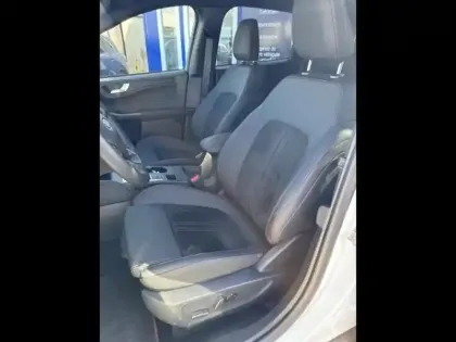 Photo 26 Ford Kuga  2.5 Duratec 180ch Hybrid FlexiFuel ST-Line X Powershift