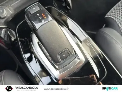 Photo 11 Peugeot 2008  1.5 BlueHDi 130ch S&S GT Line EAT8 7cv