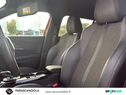 Photo 8 Peugeot 2008  1.5 BlueHDi 130ch S&S GT Line EAT8 7cv