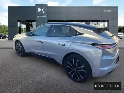 Photo 6 DS DS 4 N°4 E-TENSE 213ch Etoile