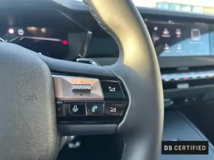 Photo 13 DS DS 4 N°4 E-TENSE 213ch Etoile