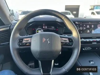 Photo 12 DS DS 4 N°4 E-TENSE 213ch Etoile