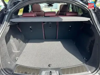 Photo 13 Jaguar E-Pace  P300e PHEV 309ch R-Dynamic HSE