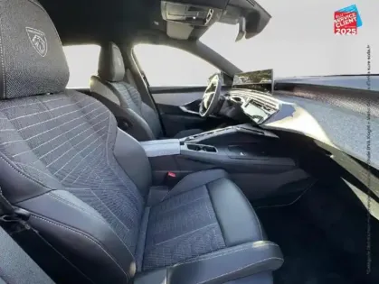 Photo 4 Peugeot 3008  1.2 Hybrid 145ch GT e-DCS6