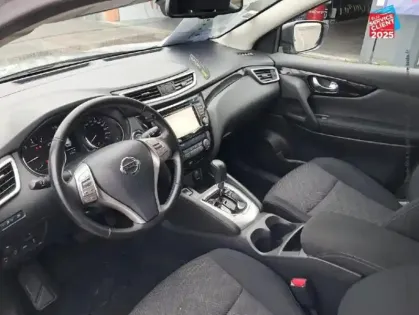 Photo 14 Nissan Qashqai  1.2L DIG-T 115ch N-Connecta Xtronic Camera