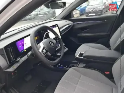 Photo 14 Renault Scenic  E-Tech Electric 220ch Techno grande autonomie -24