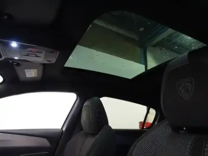 Photo 11 Peugeot 308  PHEV 180ch GT e-EAT8