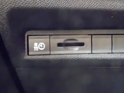 Photo 13 Peugeot 308  PHEV 180ch GT e-EAT8