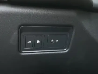 Photo 12 Jaguar F-Pace  P400e Plug-in-Hybrid R-Dynamic S BVA8 AWD