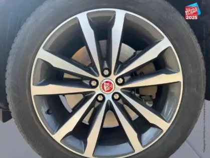 Photo 9 Jaguar F-Pace  P400e Plug-in-Hybrid R-Dynamic SE BVA8 AWD