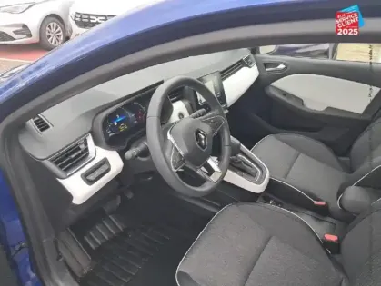 Photo 14 Renault Clio  1.6 E-Tech hybride 145ch Techno Camera GPS