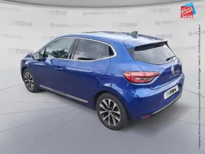 Photo 7 Renault Clio  1.6 E-Tech hybride 145ch Techno Camera GPS