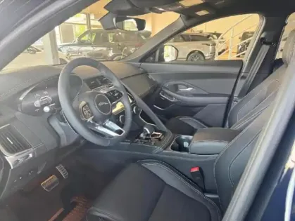 Photo 29 Jaguar E-Pace  P300e PHEV 309ch R-Dynamic SE