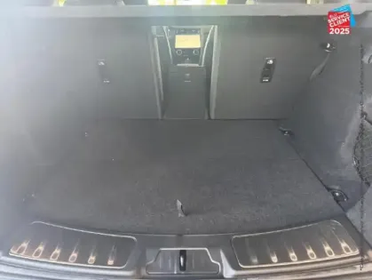 Photo 13 Jaguar E-Pace  P300e PHEV 309ch R-Dynamic SE