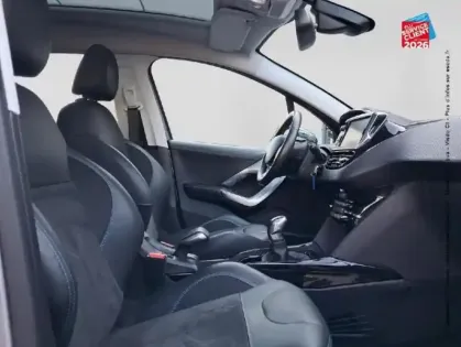 Photo 19 Peugeot 2008  1.2 PureTech 110ch Crossway S&S