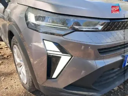 Photo 12 Renault Captur  1.6 E-Tech full hybrid 145ch Evolution