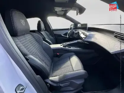 Photo 4 Peugeot 3008  1.2 Hybrid 145ch GT e-DCS6