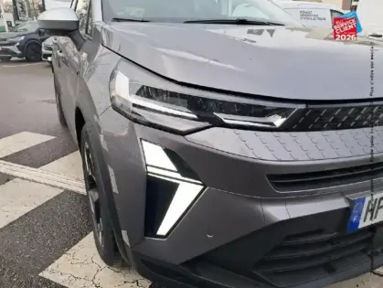 Photo 12 Renault Captur  1.8 E-Tech full hybrid 160ch Techno - 25