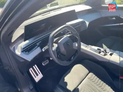 Photo 14 Peugeot 3008  1.2 Hybrid 145ch GT e-DCS6