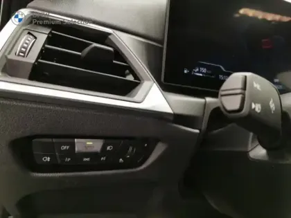 Photo 11 BMW Serie 3 Série 3 Touring 320eA 204ch M Sport